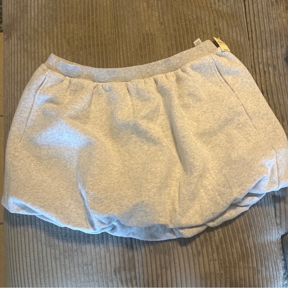 Offline By Aerie Cloud Fleece Bubble Skort Size Small NWT Gray Size XL - Picture 4 of 11